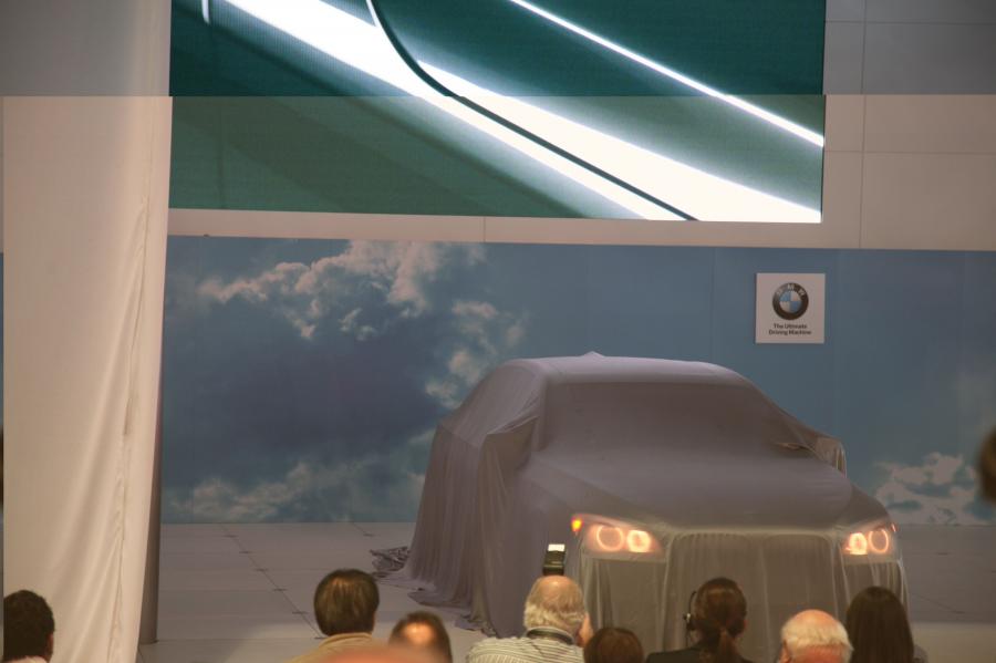  BMW 7-Series 2009 года  (фото 103 из 167)